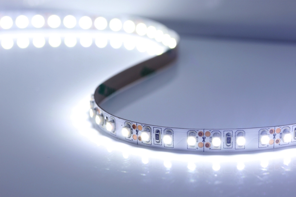 LED waterproof switching power supply can power multiple LED strips!