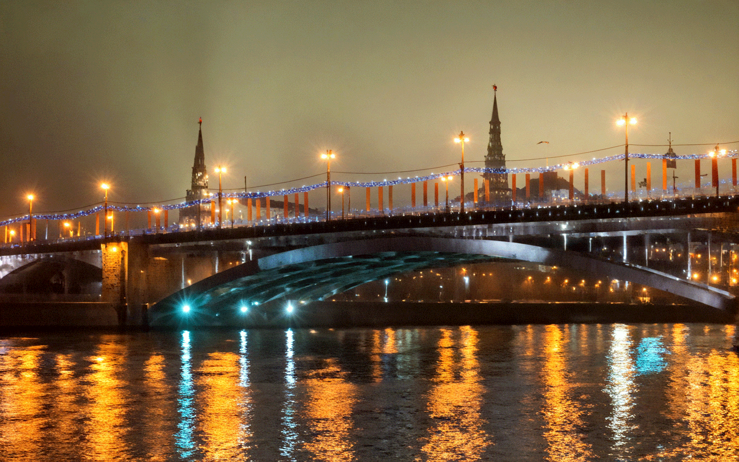 Yanshuoda Power Solutions ensures reliable power for the lighting system of Hougang Bridge in Singapore!